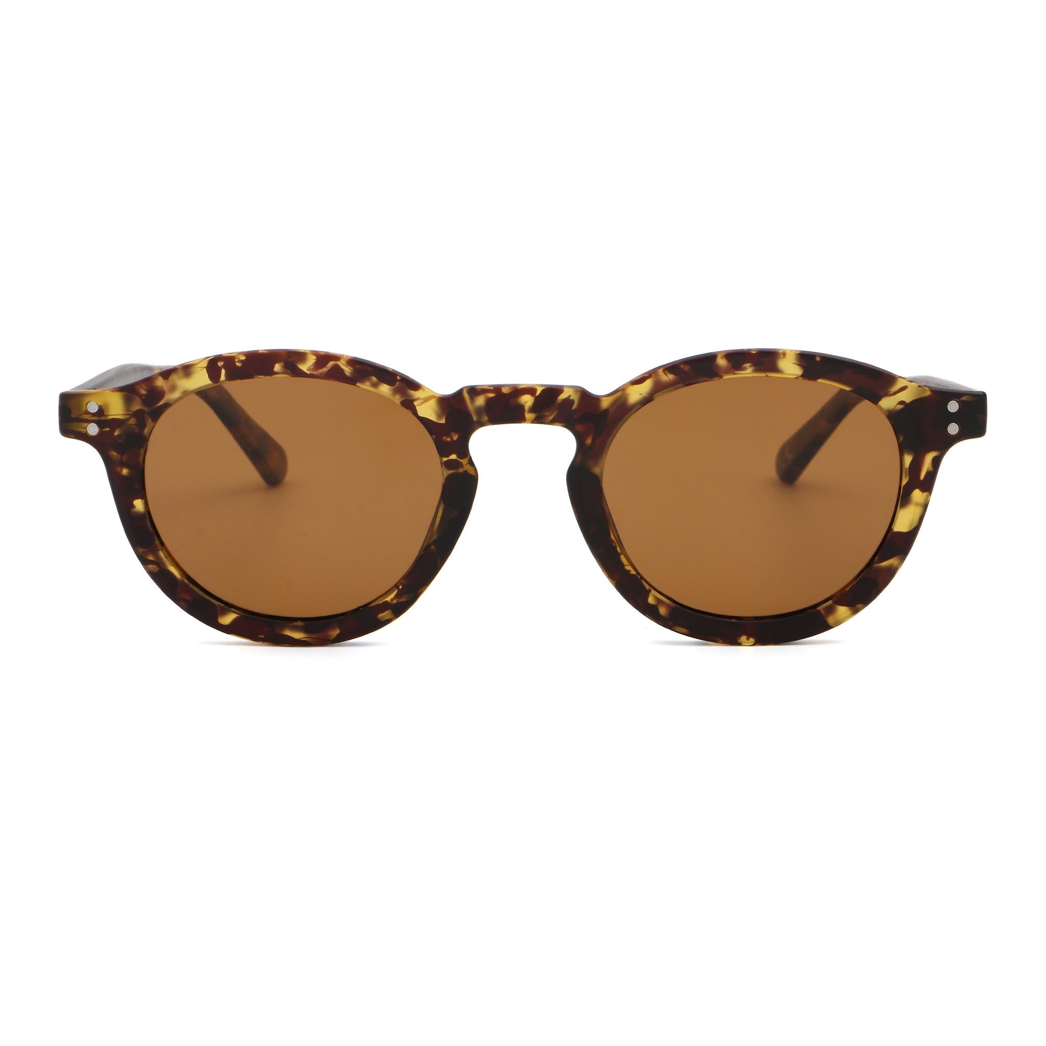 Sunglasses with tortoiseshell frame and brown lenses on a white background Main image