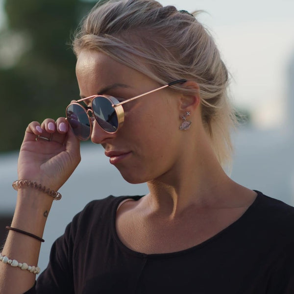 Women wear large aviator sunglasses with shields gold frame UV 400 lens original SOLFUL Ibiza